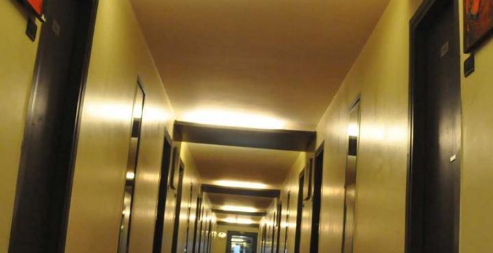 Infiniti Hotel And Spa Indore Exteriör bild