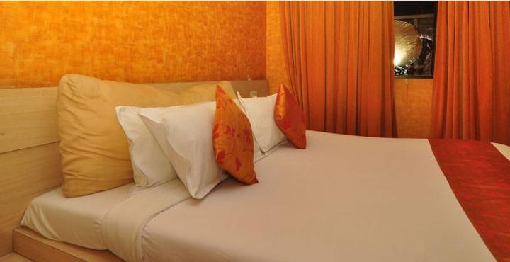 Infiniti Hotel And Spa Indore Exteriör bild