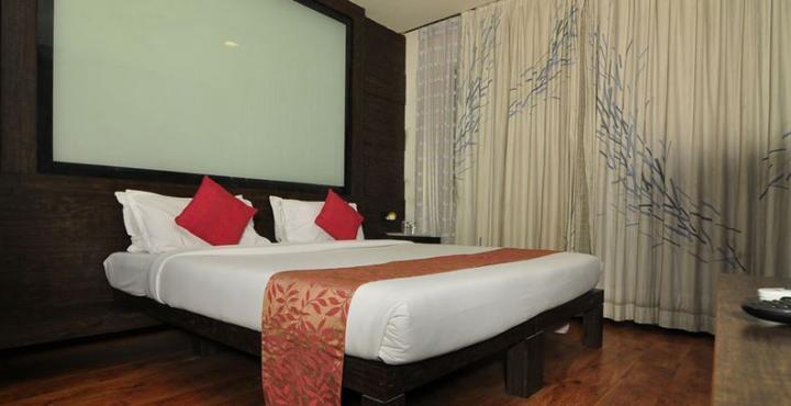 Infiniti Hotel And Spa Indore Exteriör bild